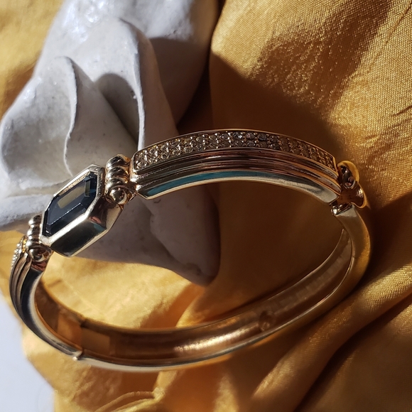 Swarovski Blue Crystal Gold-Plated Bangle Bracelet - Picture 11 of 11